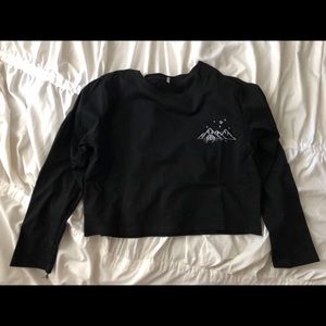 Slightly cropped shirt